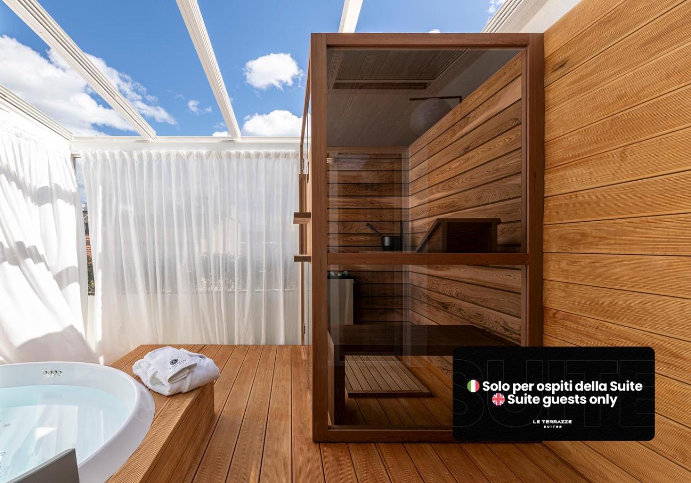 Le Terrazze Suites Бари Экстерьер фото