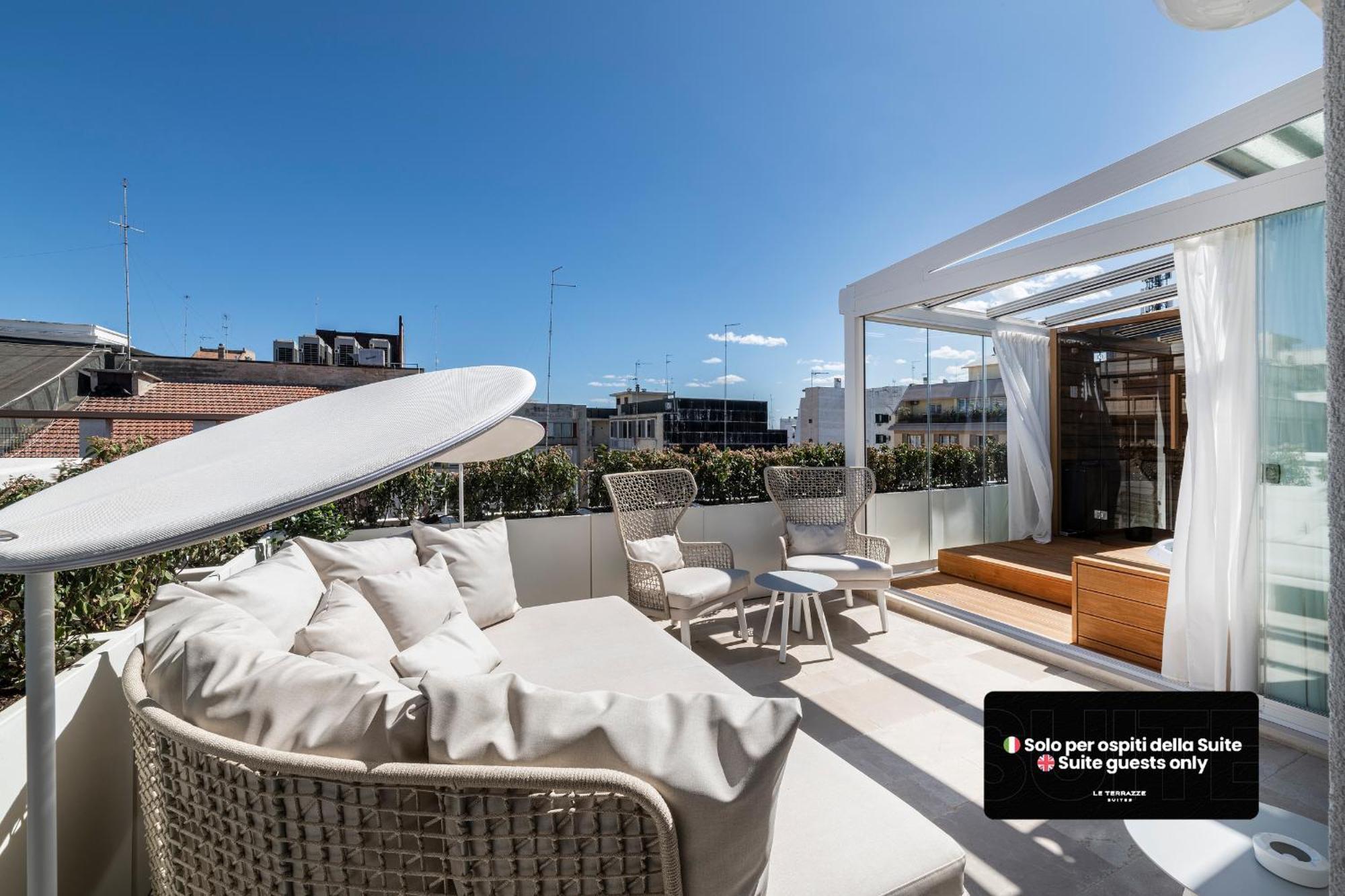 Le Terrazze Suites Бари Экстерьер фото